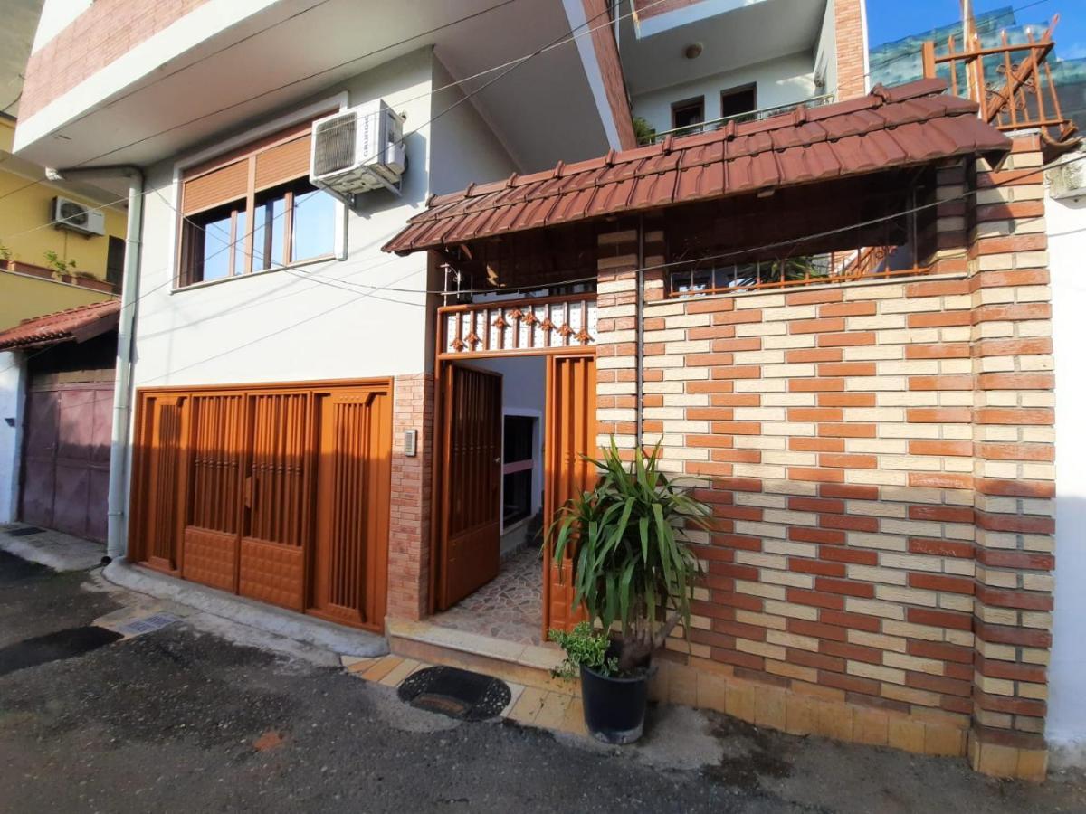 Villa 53 地拉那 外观 照片